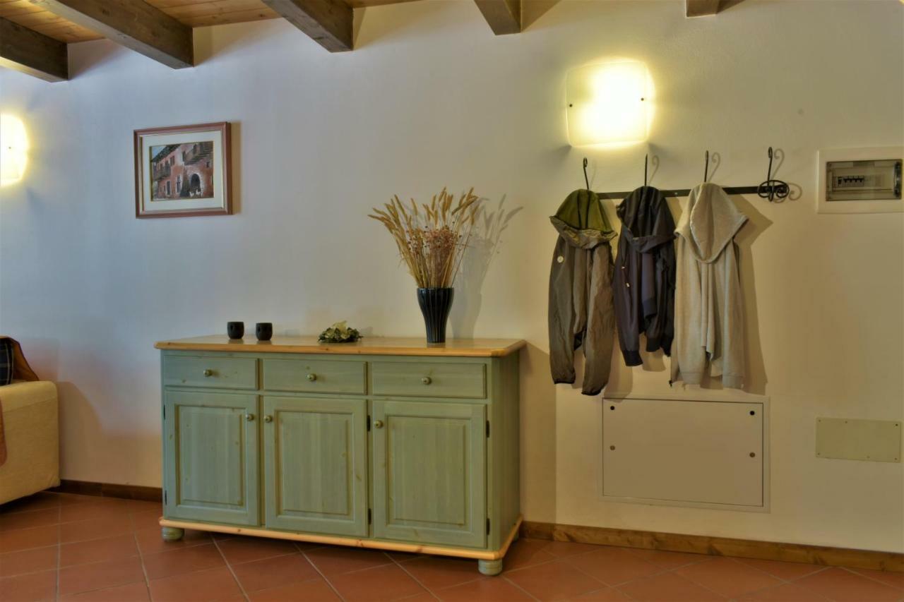 I Larici Apartment Монкласико Екстериор снимка