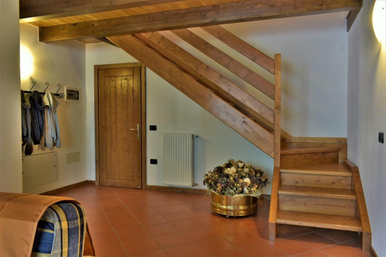 I Larici Apartment Монкласико Екстериор снимка